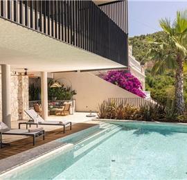 Luxury 5 Bedroom Villa with Heated Infinity Pool, Sauna, Gym, Jacuzzi and Sea Views in Vrbica, near Dubrovnik, Sleeps 10